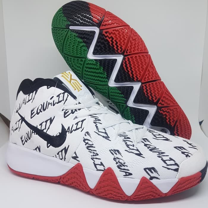 sepatu kyrie irving 4