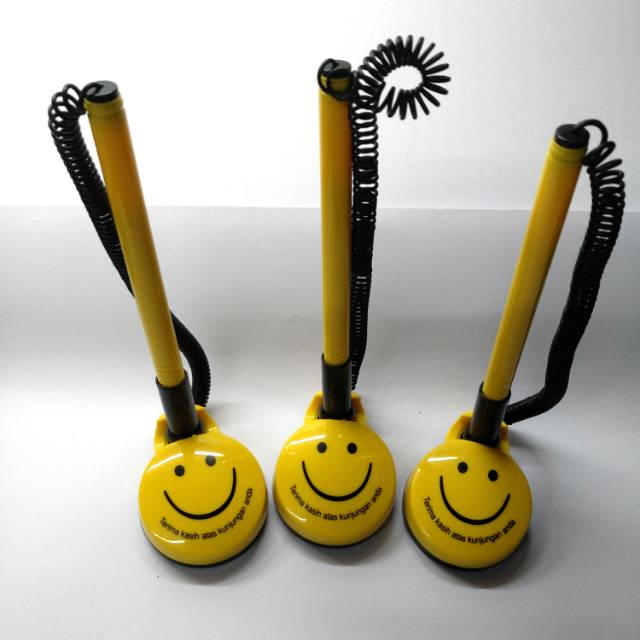 

Pulpen Kenko Meja stand pen STP 18 SM Hitam