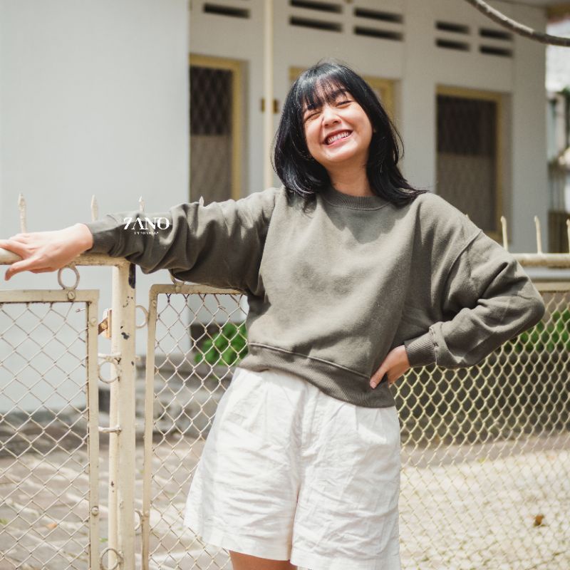 ZANO BASICS Sweater Crop Armylla