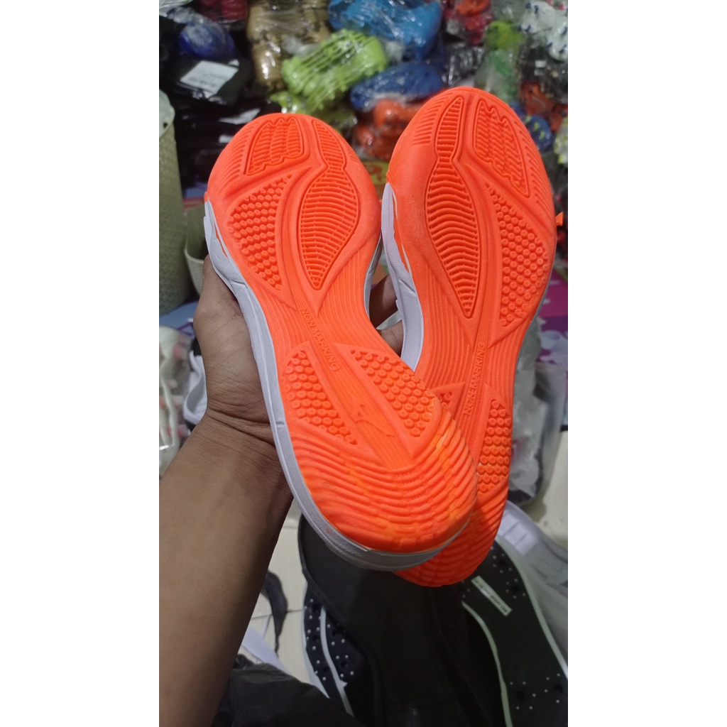 outsole/sol sepatu futsal untuk universal