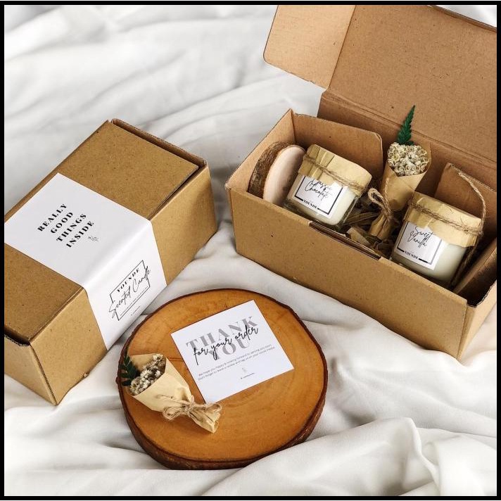 

Bundle 2 Gift Box Scented Candle | Hampers | Kado Wisuda | Kado Ulang