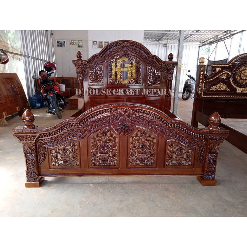 Tempat Tidur Mewah Dipan Ukiran Jepara Kayu Jati