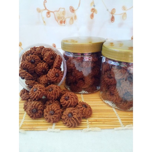 

Semprit Coklat Premium 300 gram (min. 2 toples)
