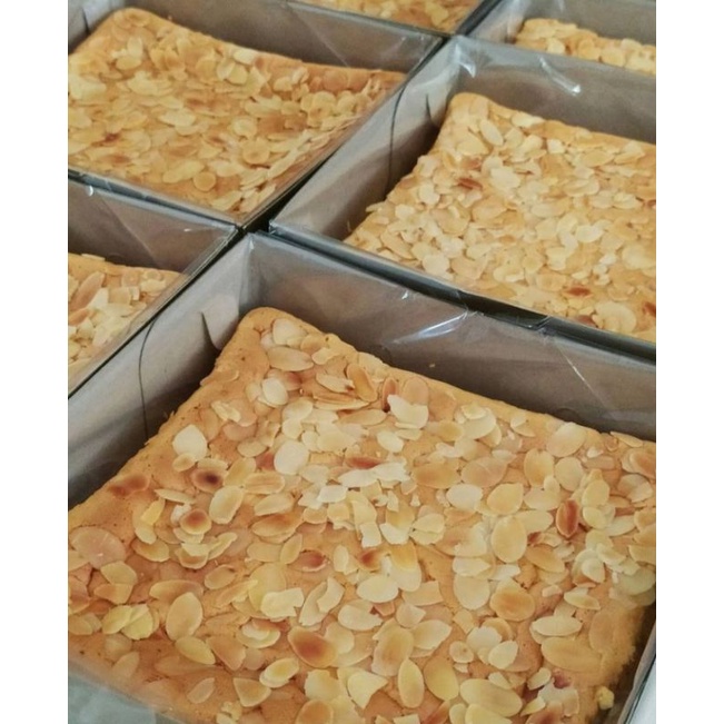 

Kue Basah Lapis Almond 1 Loyang