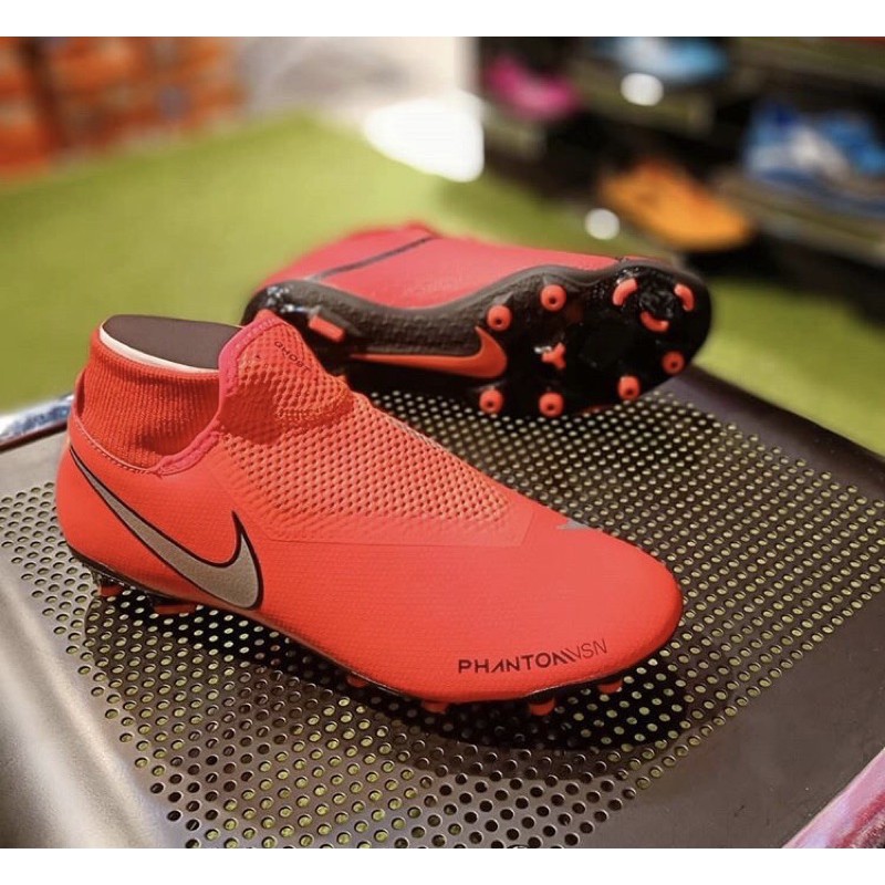 sepatu bola nike phantom vsn academy df mg bright crimson metallic silver