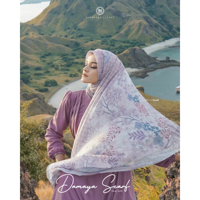 Damayana Scarf By Nadheera Luxury