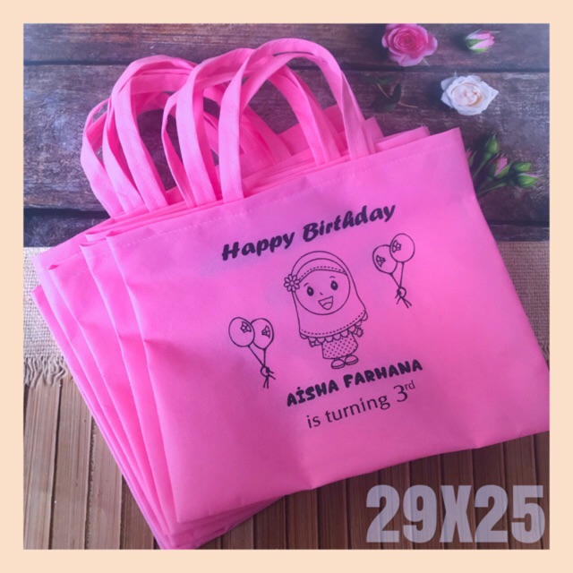 

Tas ULTAH (F29x25)