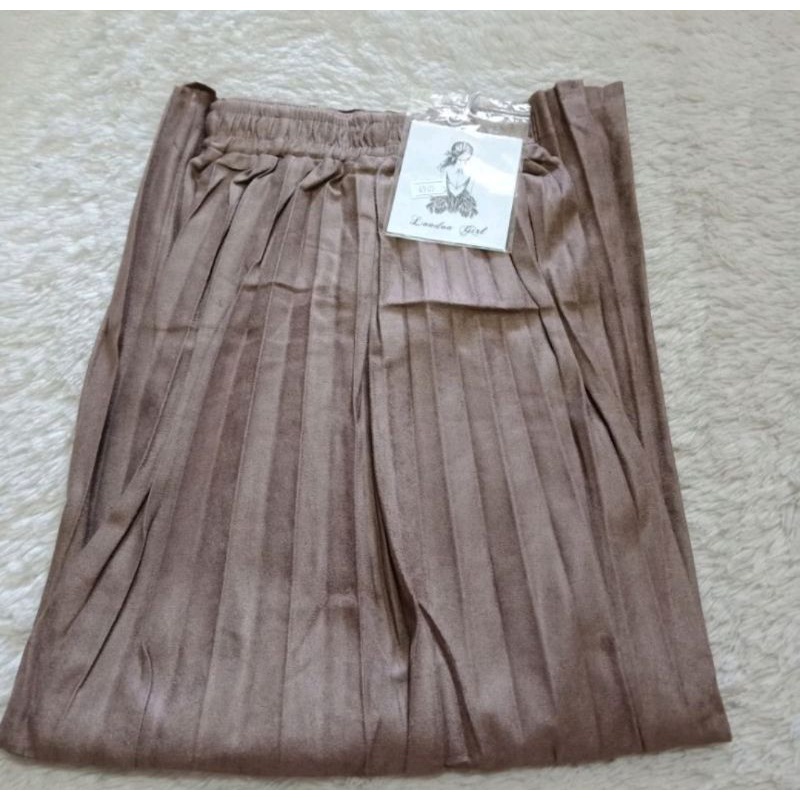 Rok prisket suede LONDON GIRL import panjang 80cm & 95cm | rok prisket suede hitam coksu navy brown-Coksu