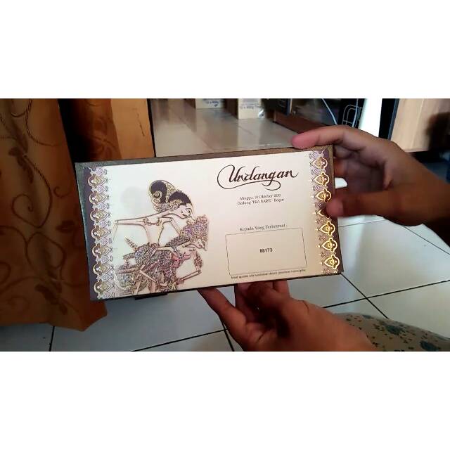 Undangan Pernikahan Hard Cover Murah