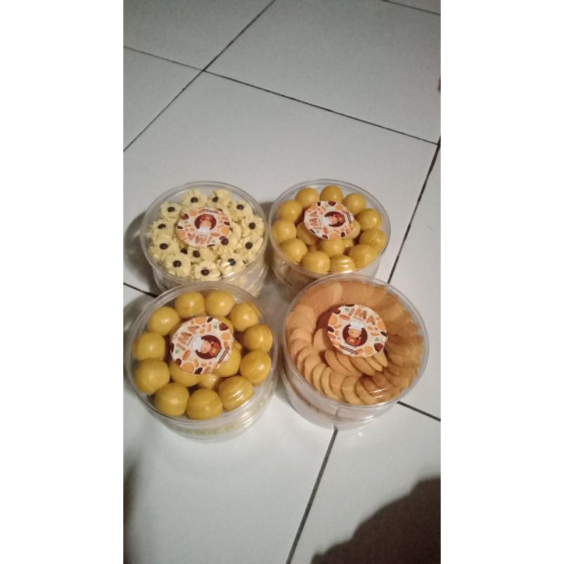 

KUE LEBARAN HOME MADE