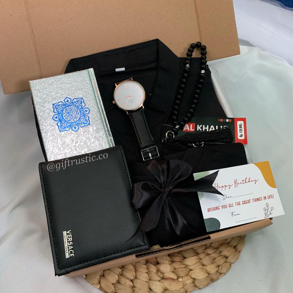 

HAMPERS KADO ULANG TAHUN PRIA / Hampers Cowok / Gift Aniversary/ Hadiah Ulang Tahun / Hampers Orang Tersayang / Hampers Box / Kado Ulang Tahun