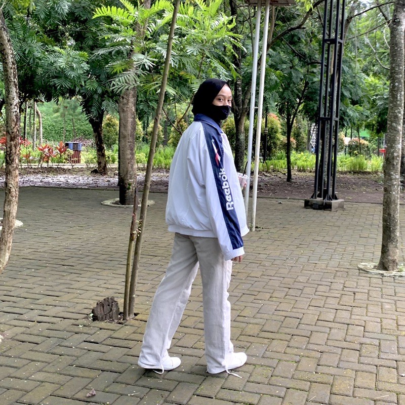 vtg reebok windbreaker jacket - thrift