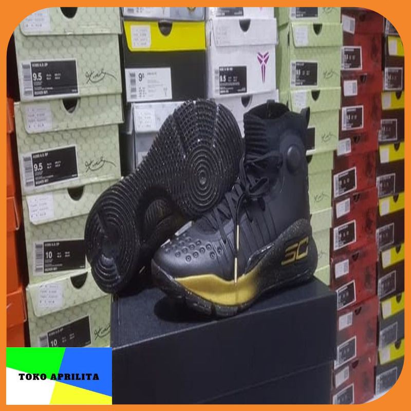 curry 4 black and gold
