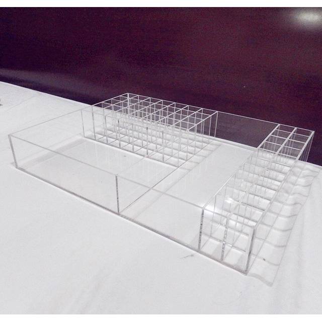 

Acrylic custom liptik packing kayu