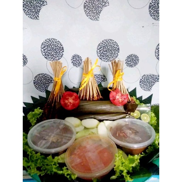 

Tumpeng 10 Porsi / Tumpeng Sate