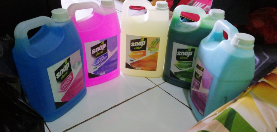 Softener Snap Clean 4 Liter Pelembut Pewangi Pakaian Sejenis Molto