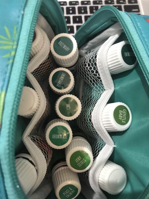 Pouch Wadah Tempat Oil Essential Waterproof Ready Stok