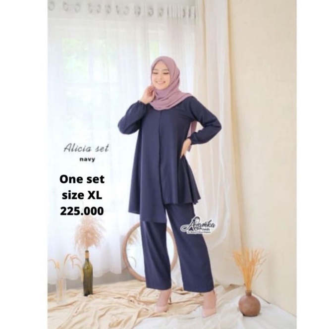 One set Alicia by Azamka