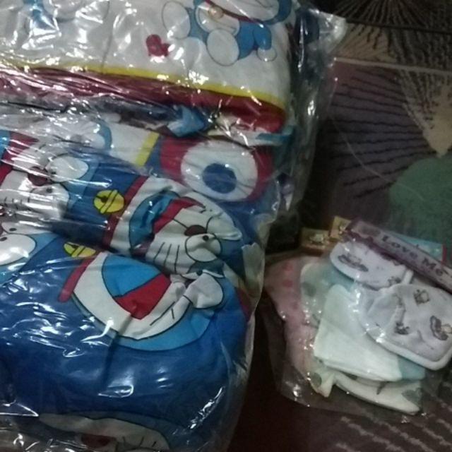 1 Bantal Mahkota Karakter