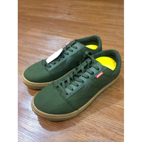 Aerostreet Massive Low Gum Army BNIB - Sepatu Sneakers Casual