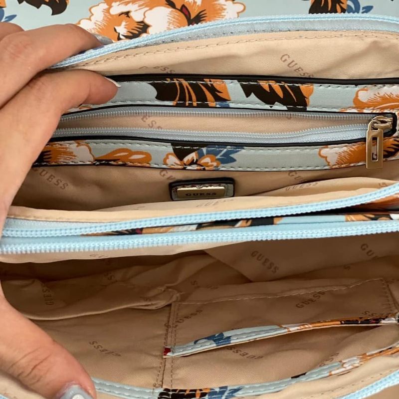 GUESSS Melise Flap Crossbody Bag