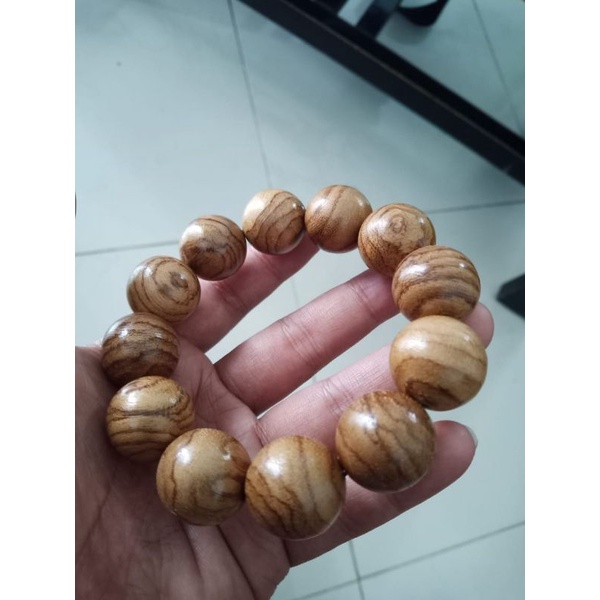 gelang gaharu merauke