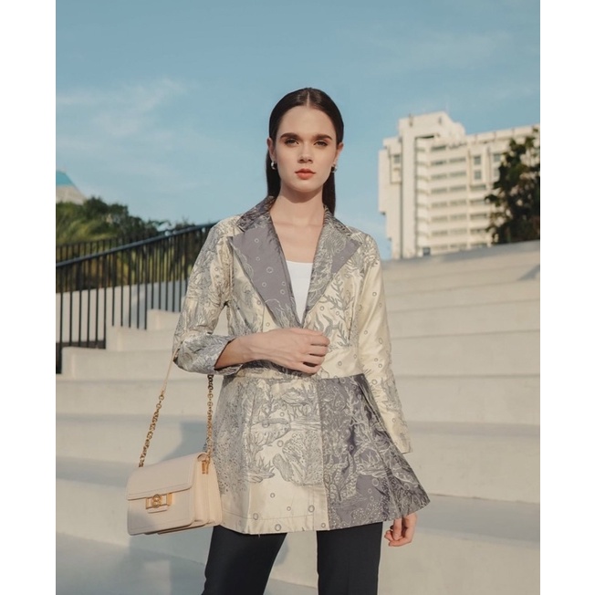 EL MAR MINORCA JACQUARD OUTER BLUE by BENANG JARUM BUTTONSCARVES