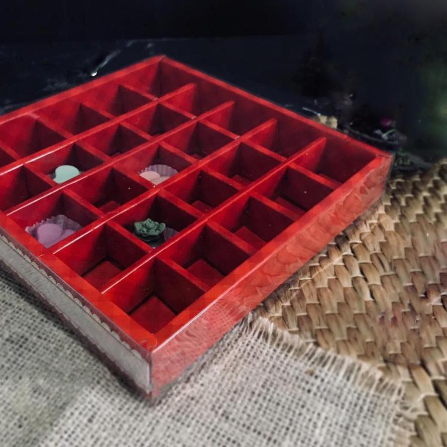 

Terkini W8NPV Box Nastar Sekat Mika / Dus Kotak Sekat / Box cookies Gift Red (CB212135 R) 33 Seller