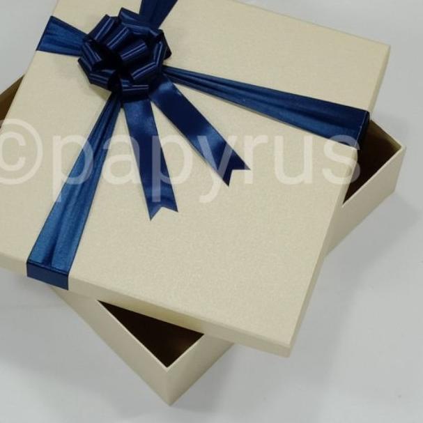 

SALE!!PAPYRUS 30x30 Tinggi 10cm Kotak Kado Gift Box Hadiah KOTA KADO|KD4