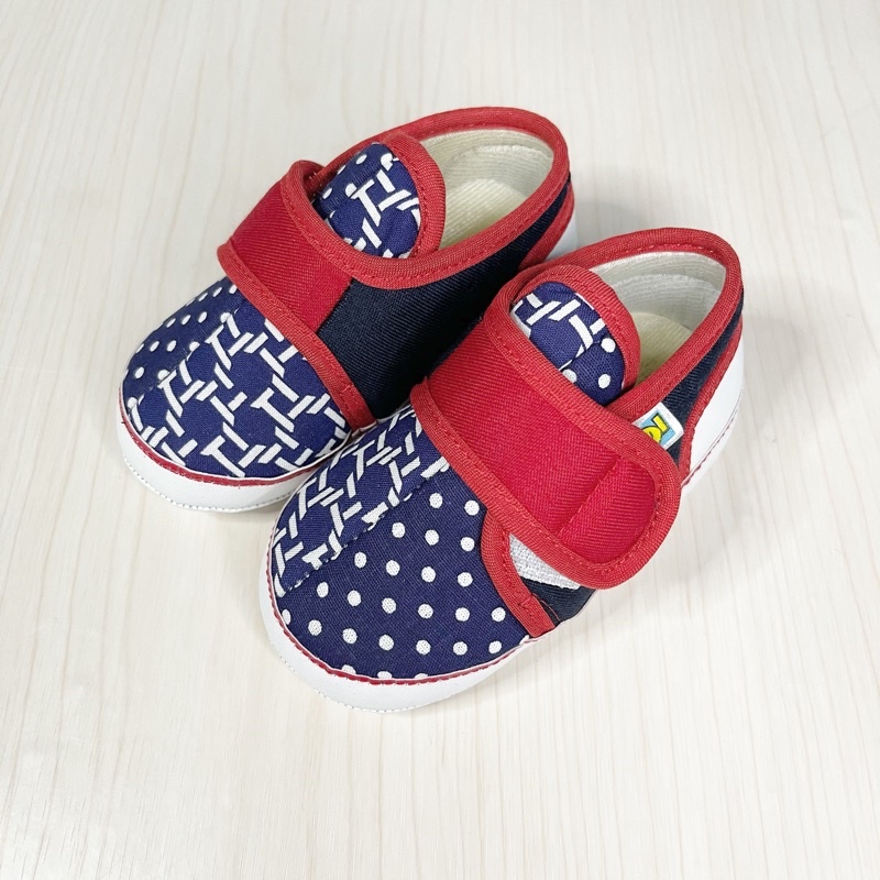 SEPATU PREWALKER /SEPATU NEWBORN BARU LAHIR / SEPATU ANTISLIP