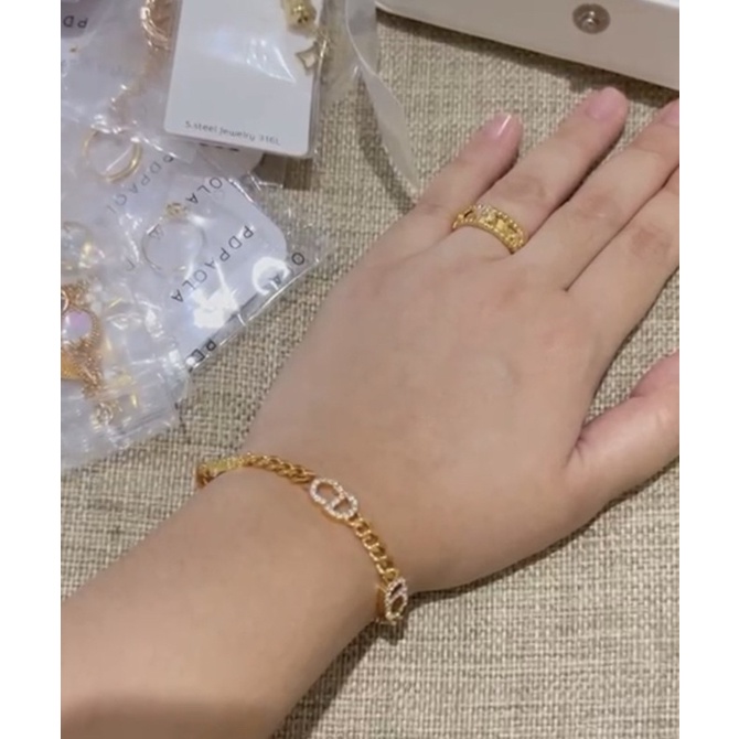 gelang CD chan dior