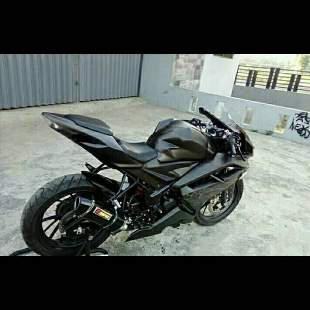Full fairing cb150r new facelif dan old cb150r model ala cbr 250rr