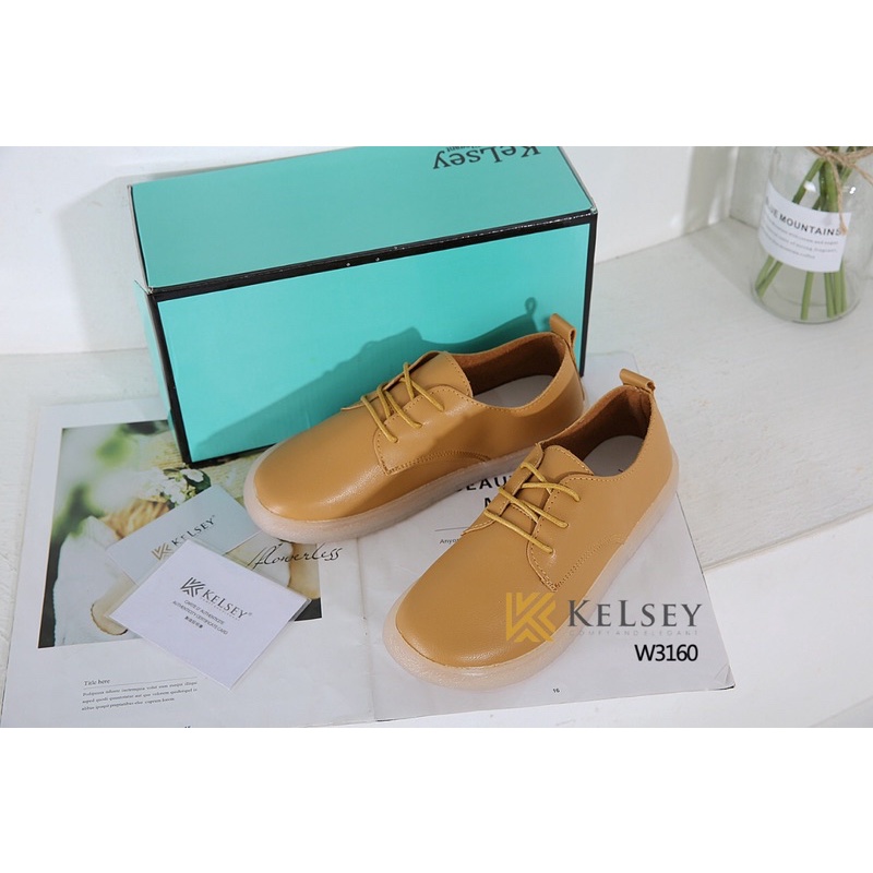 Kelsey Sepatu Kulit 2cm Wanita W3160