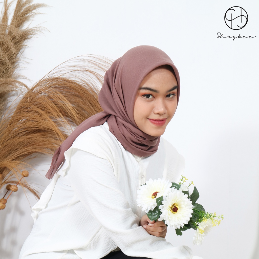 Hijab Voal Sahara Lasercut Segiempat | Bahan Voal | Hijab Daily by Shaybee.id