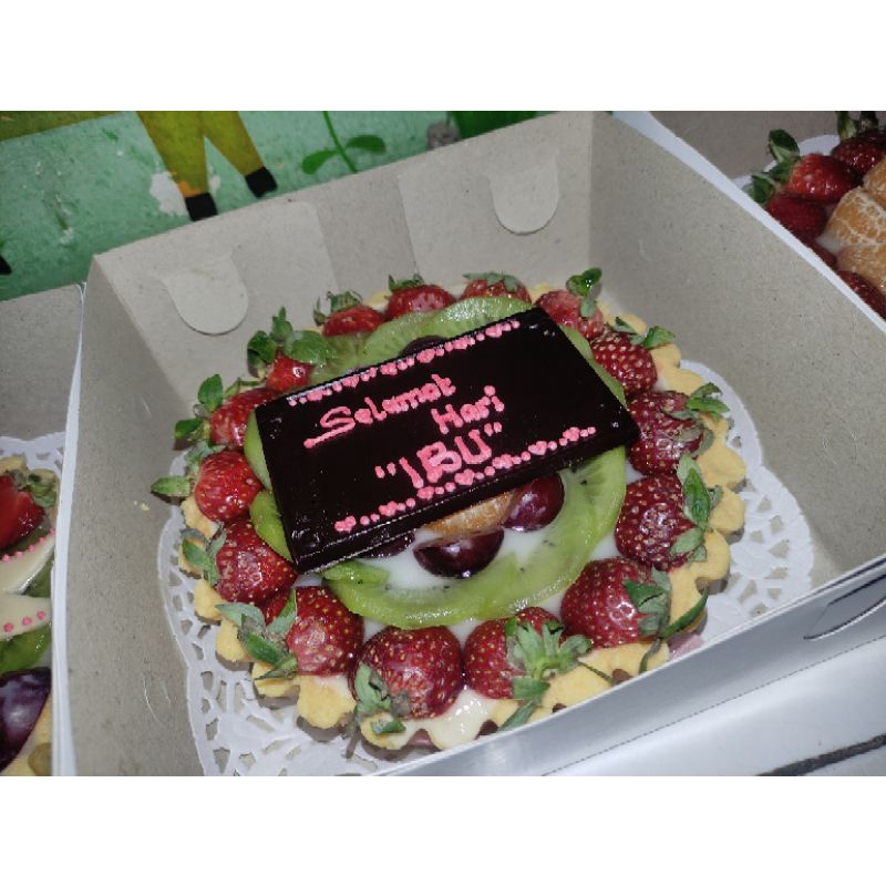 

Pie Ulang Tahun Free Ucapan Topping Diameter 16