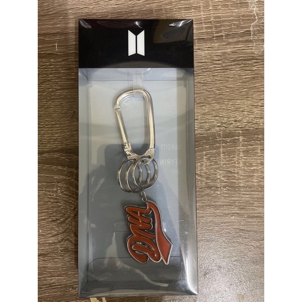 READY STOCK OFFICIAL BTS VARSITY KEYRING DNA