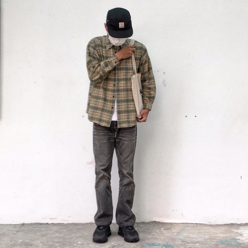 Kemeja outer flannel bahan wool, bahan tebal, motif vintage