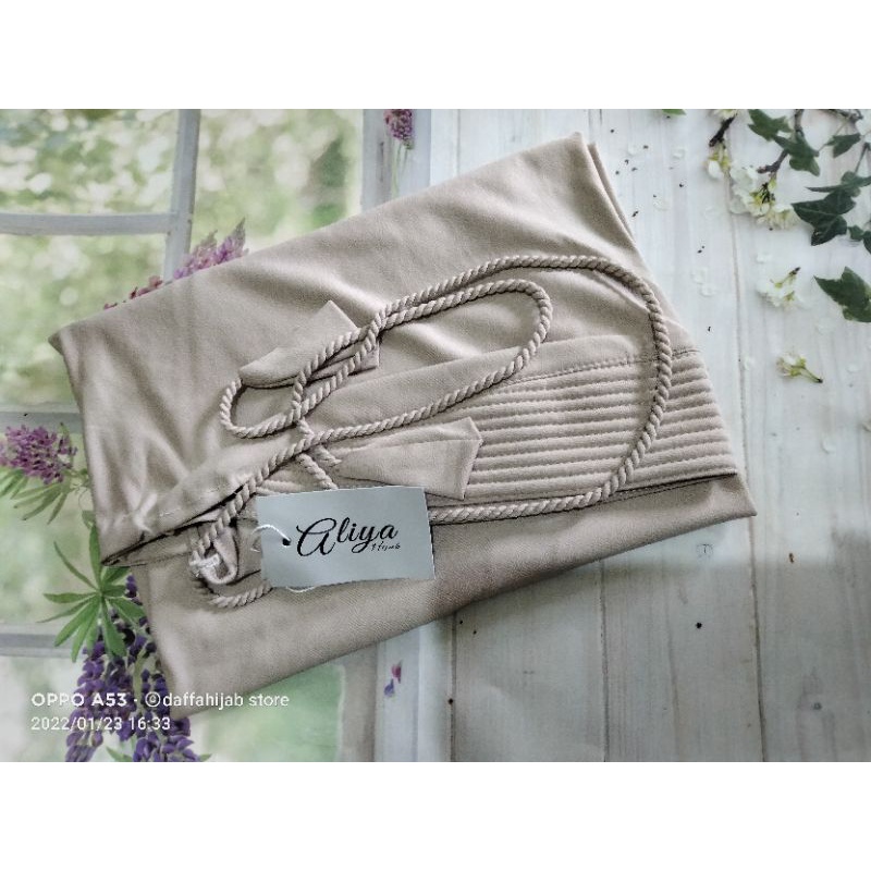 hijab jersey tali tambang/bergo jersey tali kepang/hijab jersey tali kepang/kerudung jersey tambang/hijab tali tambang polos variasi-Cream jersey stela
