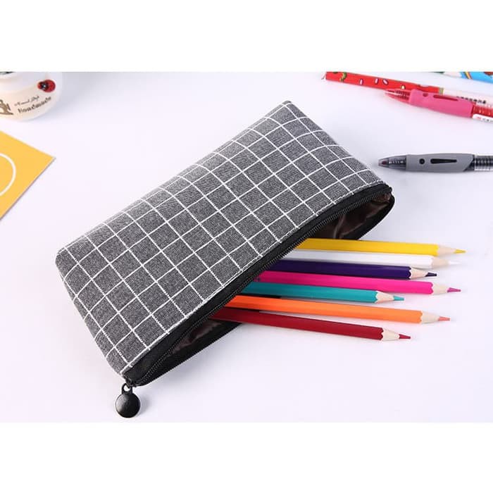 

Tempat Pensil TP0065 Motif Kotak Kotak/ Tempat Kosmetik