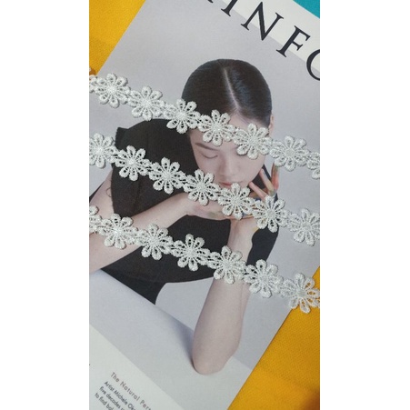 Renda Bunga Ceplok / Renda Bordir bunga