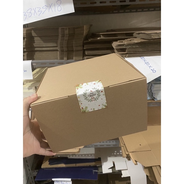 

25x25x15 Christmas box ready cocok untuk hampers gift kado dsb + sticker