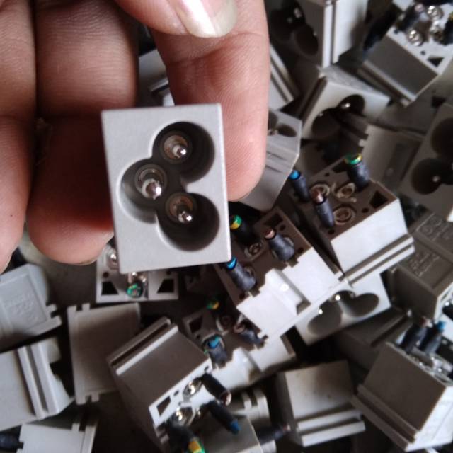 soket ac power 3 pin