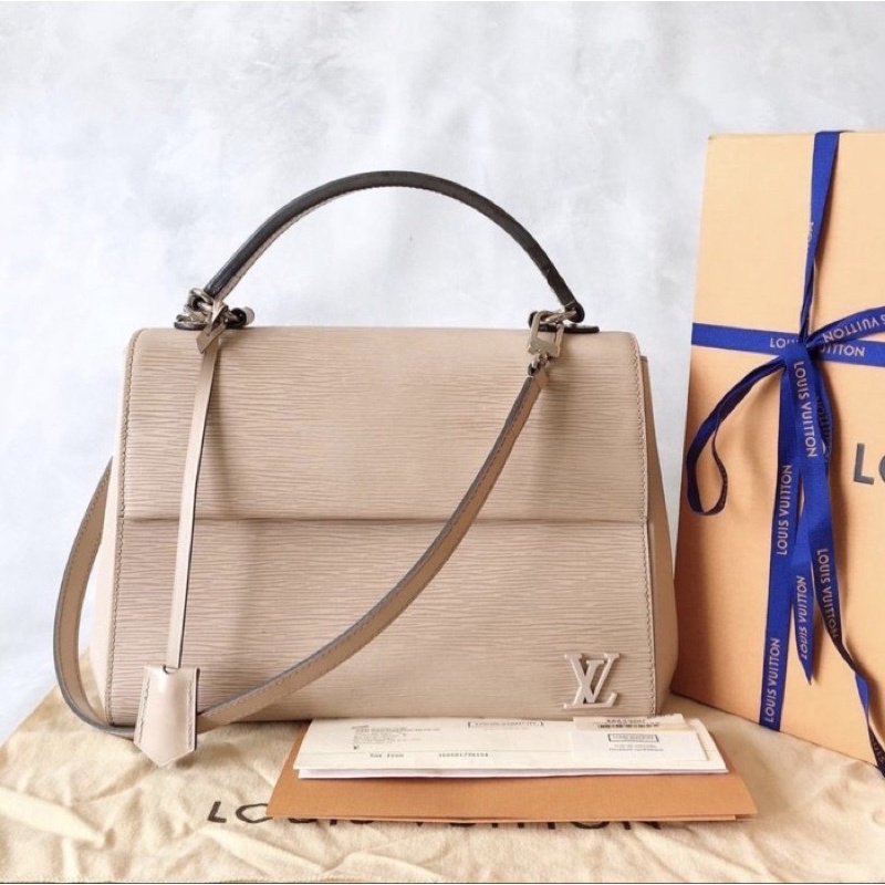 Jual Tas LV Louis Vuitton Cluny Mini Monogram Beige Asli Ori Authentic -  Jakarta Utara - Nv Branded Bags