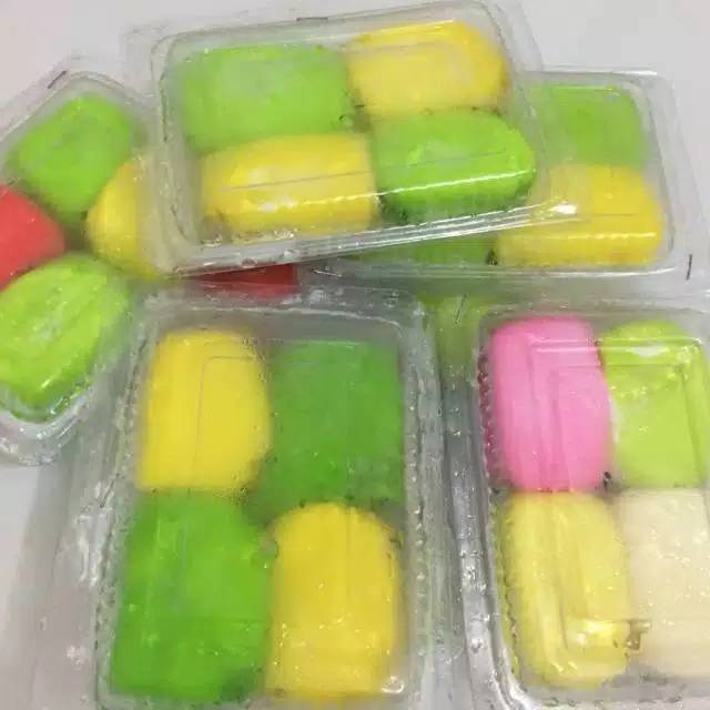 

Pancake durian isi 4