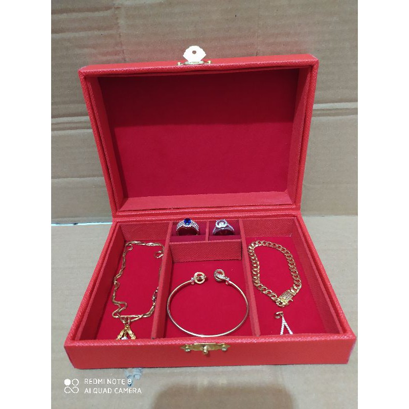 kotak perhiasan 2cincin dan 3kotak bisa untuk perhiasan set