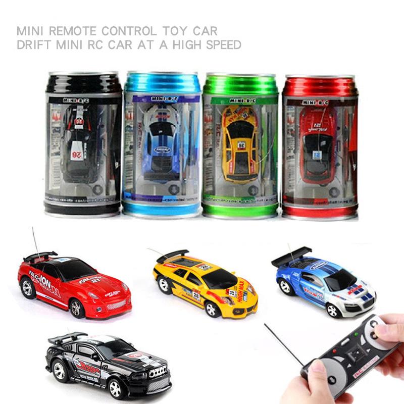Mainan RC Mobil  Balap  Multi Warna Mini dengan Remote  