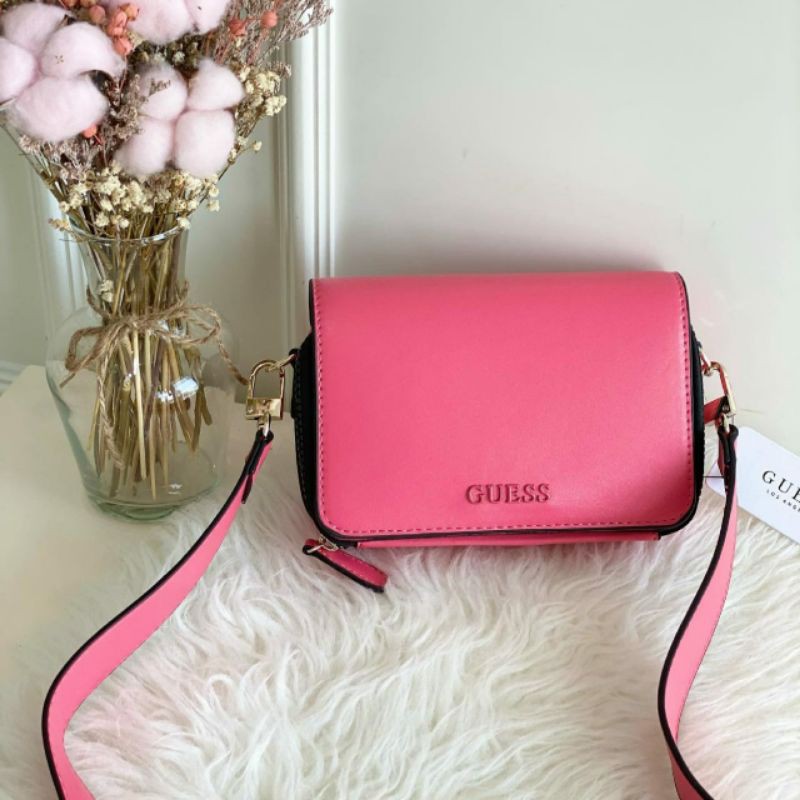 GUESSS picnic logo mini shoulder bag