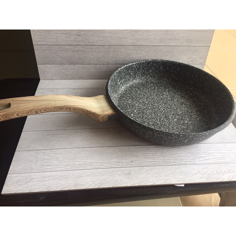 Preloved Frying Pan Debellin uk 24 cm