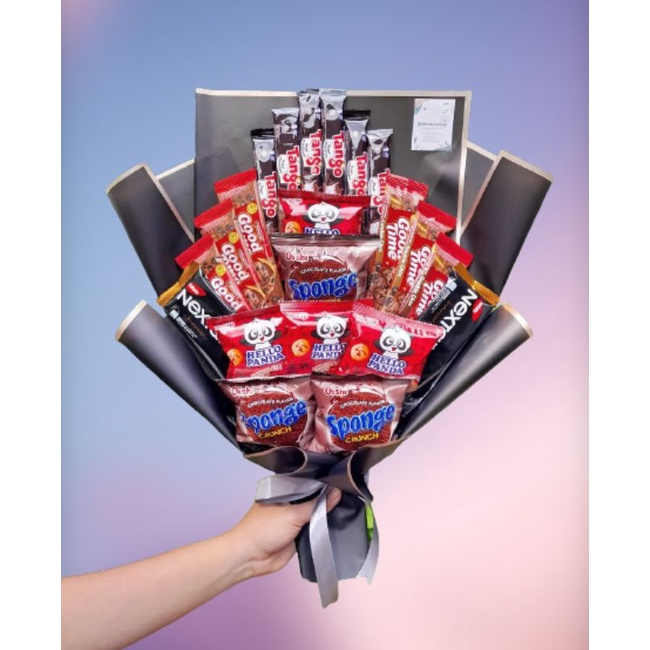 

Buket SNACK BIG COWO/ premium / cellophane / kertas / hadiah pacar / hadiah wisuda / hadiah ulang tahun / anniversary / buket snack / buket bunga / buket boneka