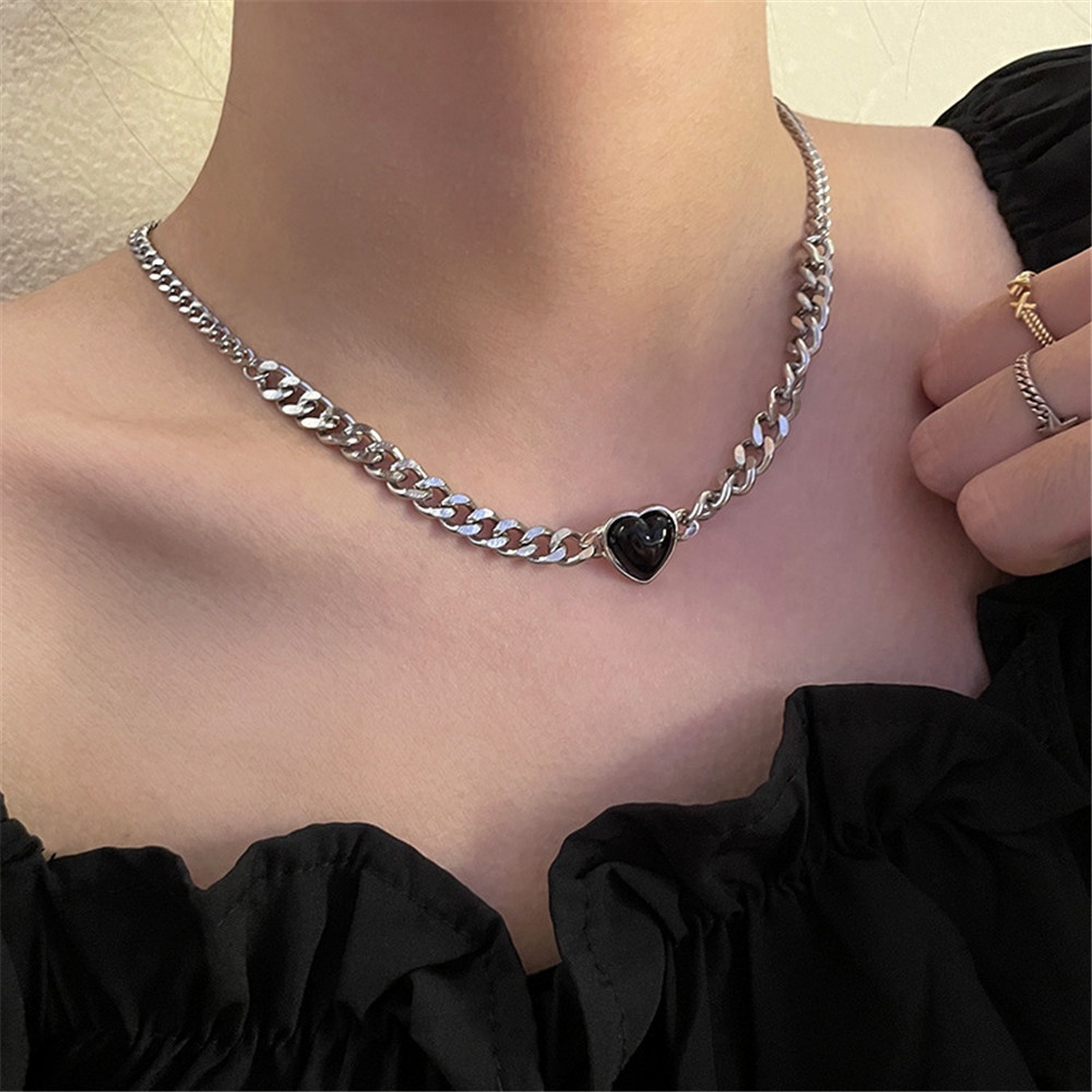 【COD Tangding】Black Heart Necklace Female Geometric Metal Clavicle Chain Neck Chain Personality Punk Accessories